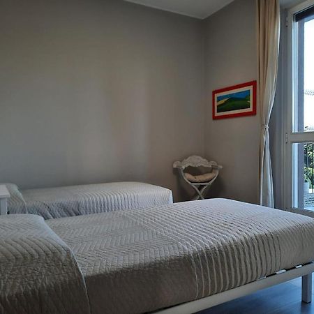 La casa di Penny Apartment Monza Bagian luar foto